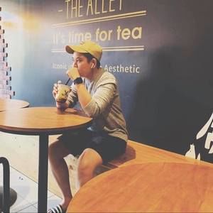 Meet your Posher, Dame